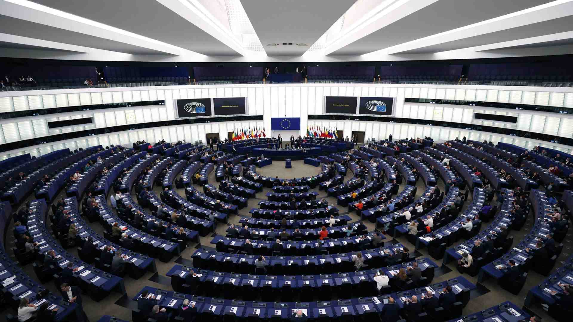Immagine di Europee 2024: chi sono i 76 italiani eletti a Bruxelles, partito per partito