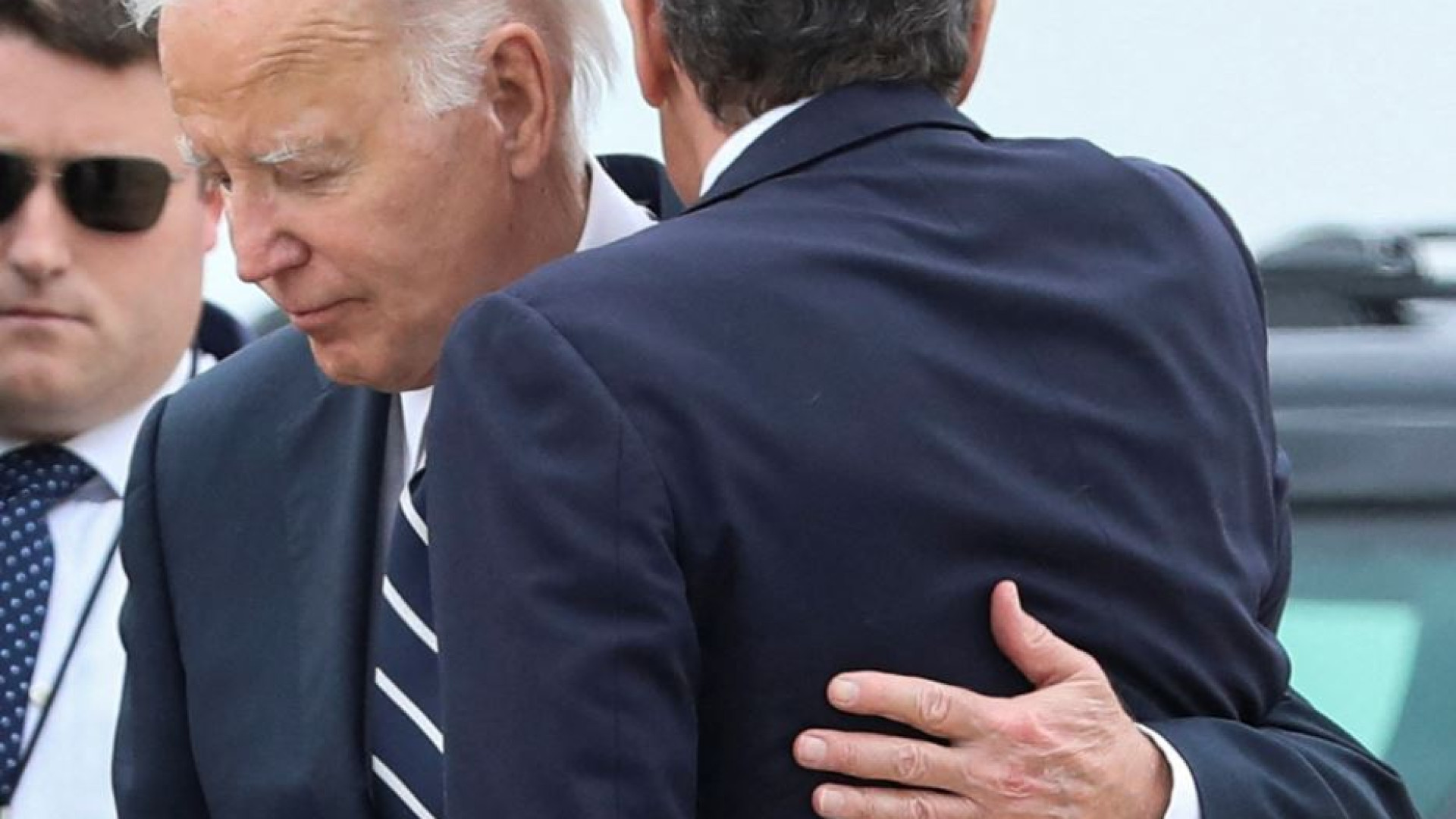 Immagine di Il figlio di Biden condannato. E la foto dell'abbraccio fa il giro del web