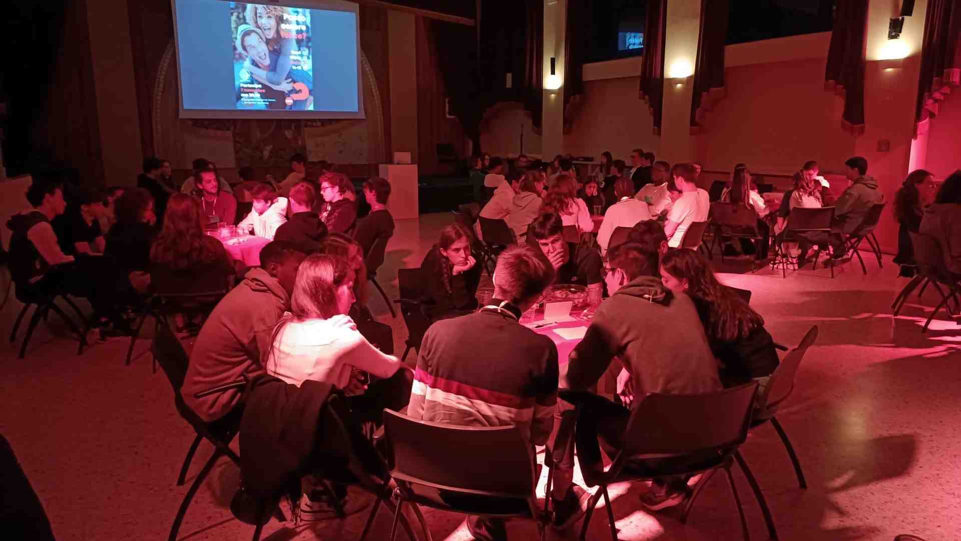 Immagine di Alpha, prima lettera di un percorso che riavvicina alla fede