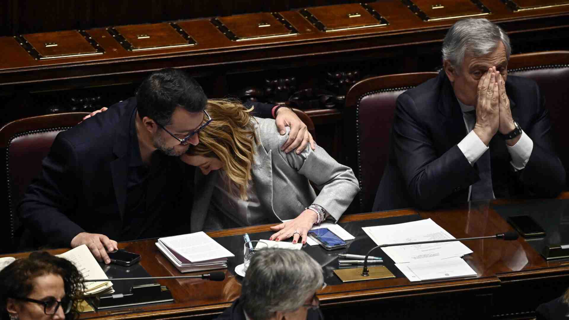 Immagine di Gli scherzi di Salvini a Meloni: incontra Le Pen alla vigilia dell'arrivo di Macron al G7