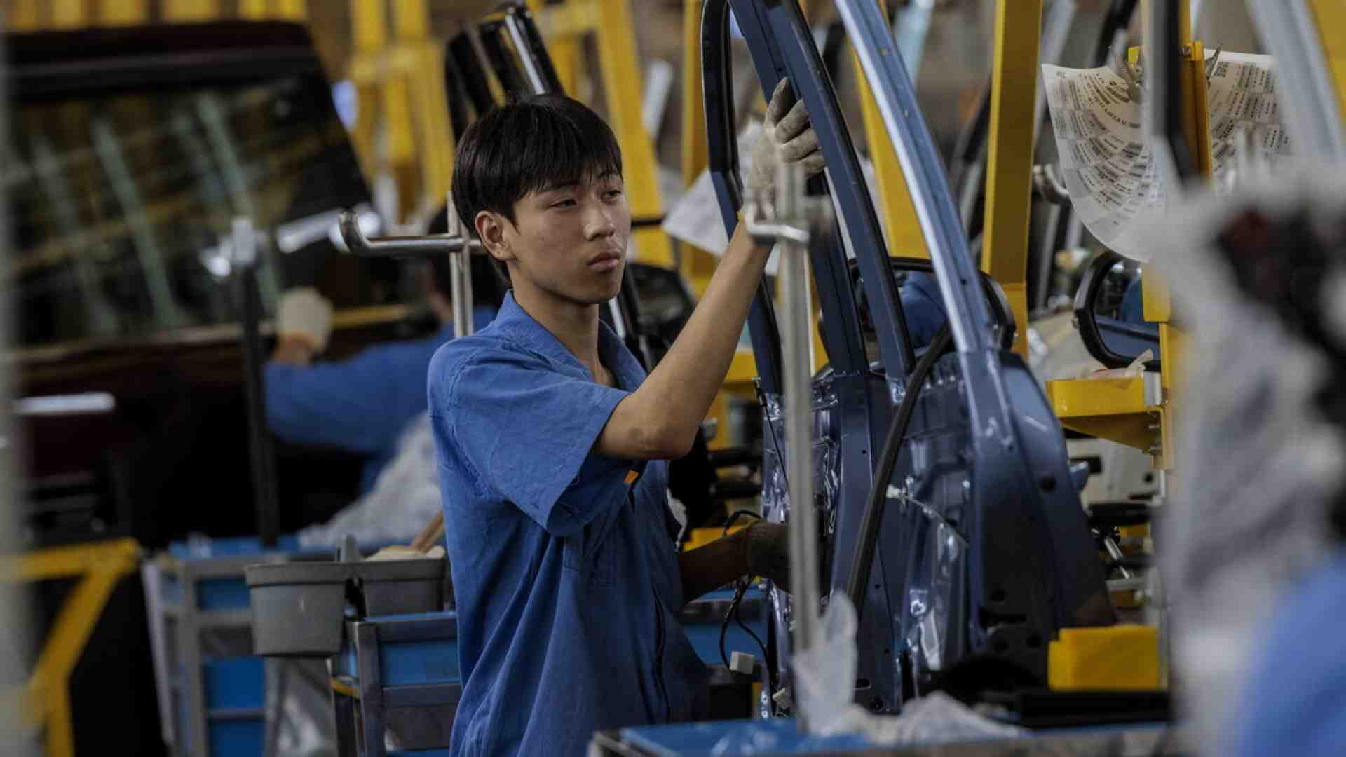 Immagine di L'aumento dei dazi Ue sulle auto elettriche cinesi. Tra polemiche e contraddizioni