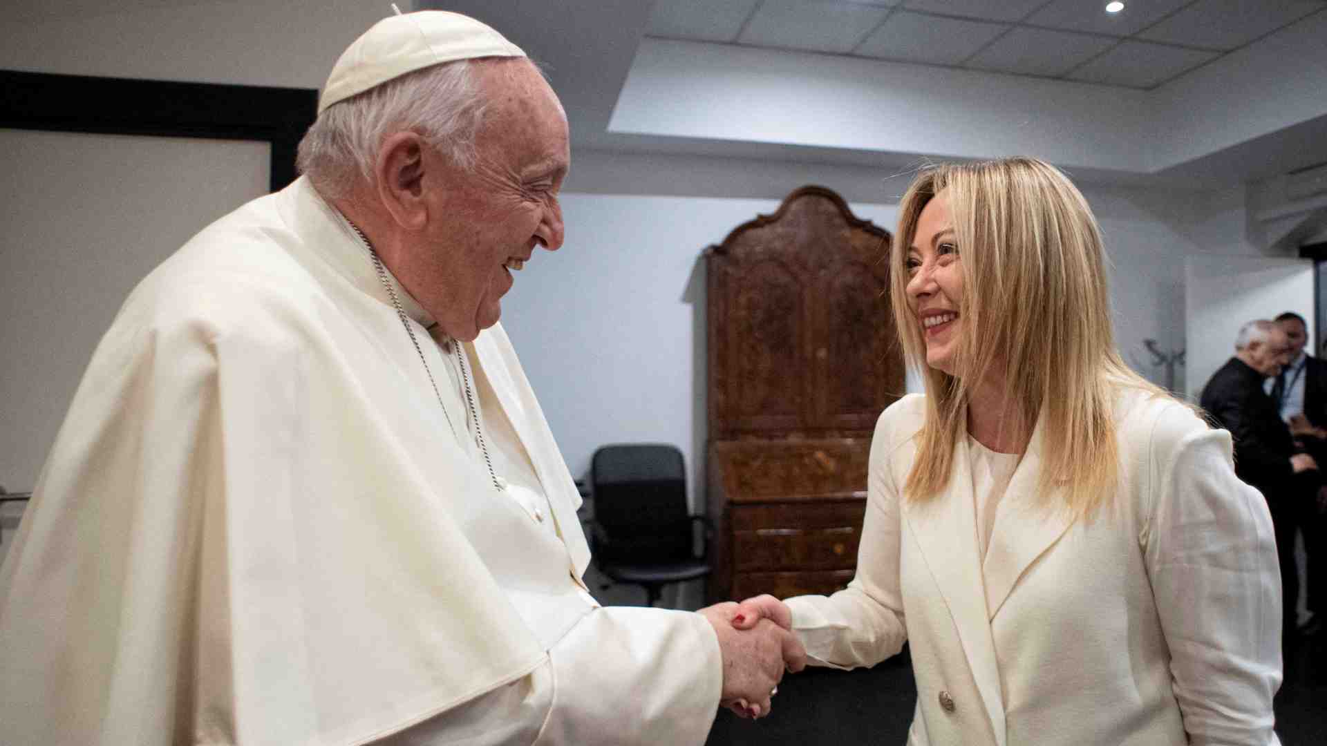 Immagine di Un discorso e dieci bilaterali per Francesco. Pace, povertà e IA i temi