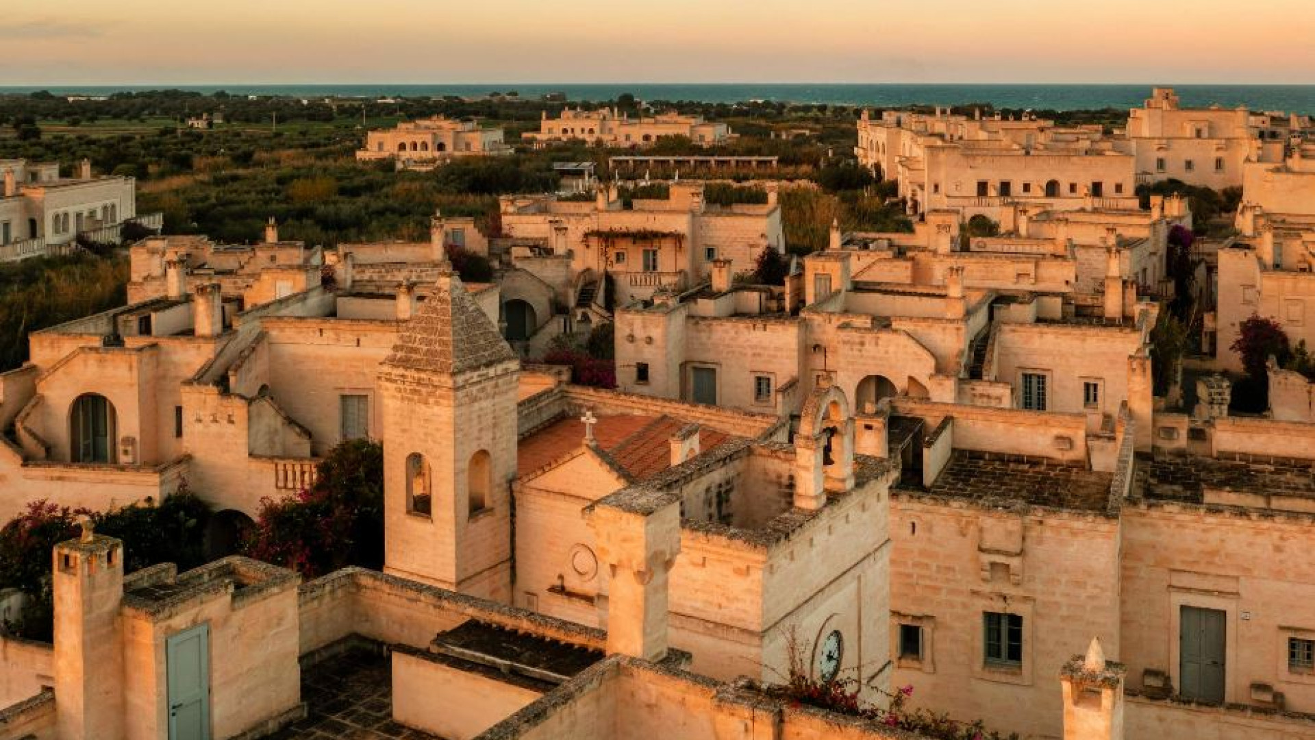Immagine di Breve storia di Borgo Egnazia, il non-luogo scelto per il G7 (ma perché?)