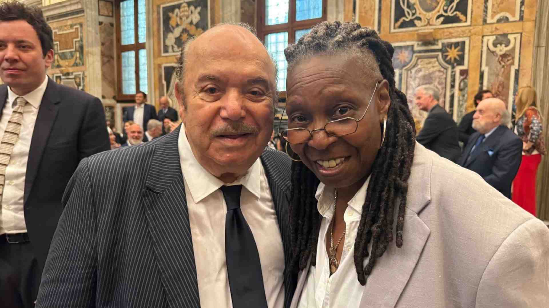 Immagine di Lino Banfi: «Francesco ci ha chiesto di portare la pace»