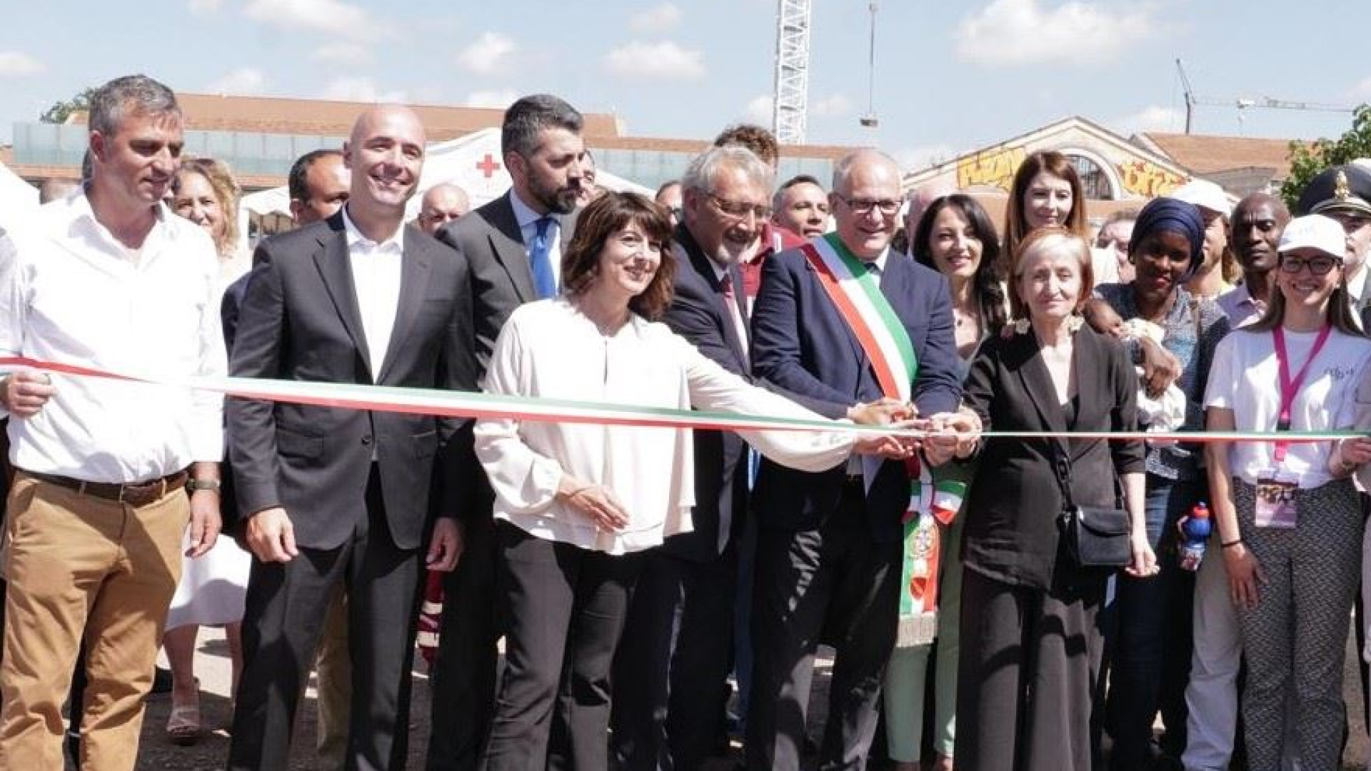Immagine di Salvamamme inaugura il Villaggio della solidarietà