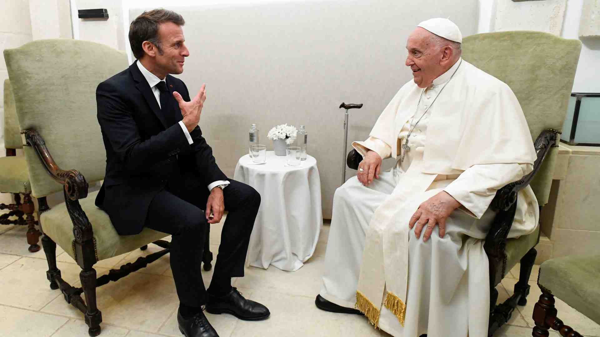 Immagine di Francesco tra i grandi del mondo. Ha già parlato con Macron e Zelensky