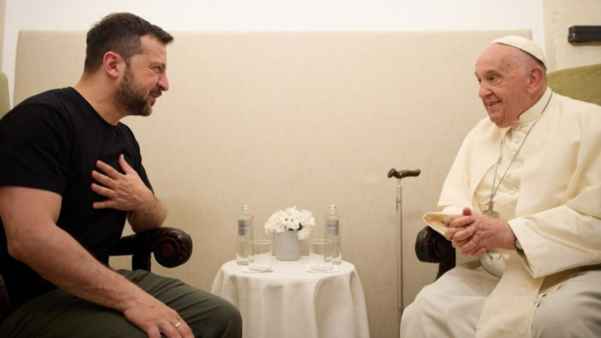Immagine di L'incontro più atteso: di cosa hanno parlato il Papa e Zelensky
