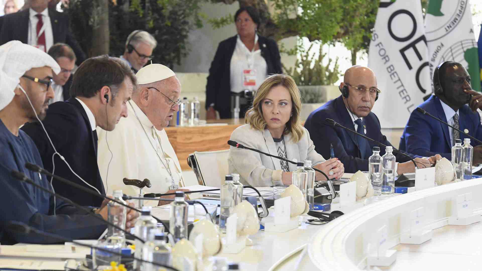 Immagine di I potenti del mondo a lezione dal Papa