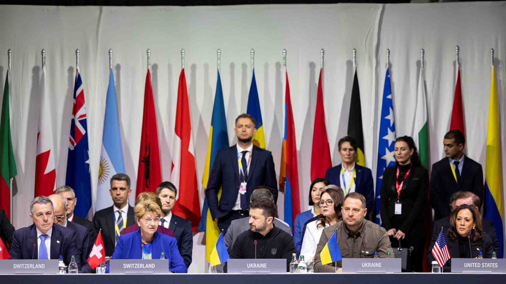 Immagine di Zelensky: non sarà la pace ma è un inizio. Gli Usa: «Putin vuole la resa»