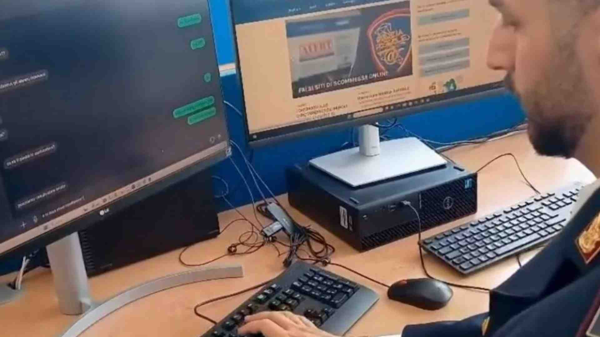 Immagine di Pioggia di arresti per pedopornografia. L'orrore nei pc