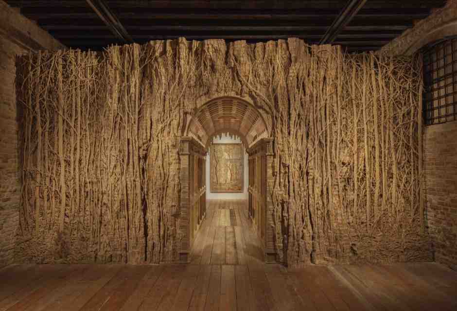 Un'installazione di Eva Jospin