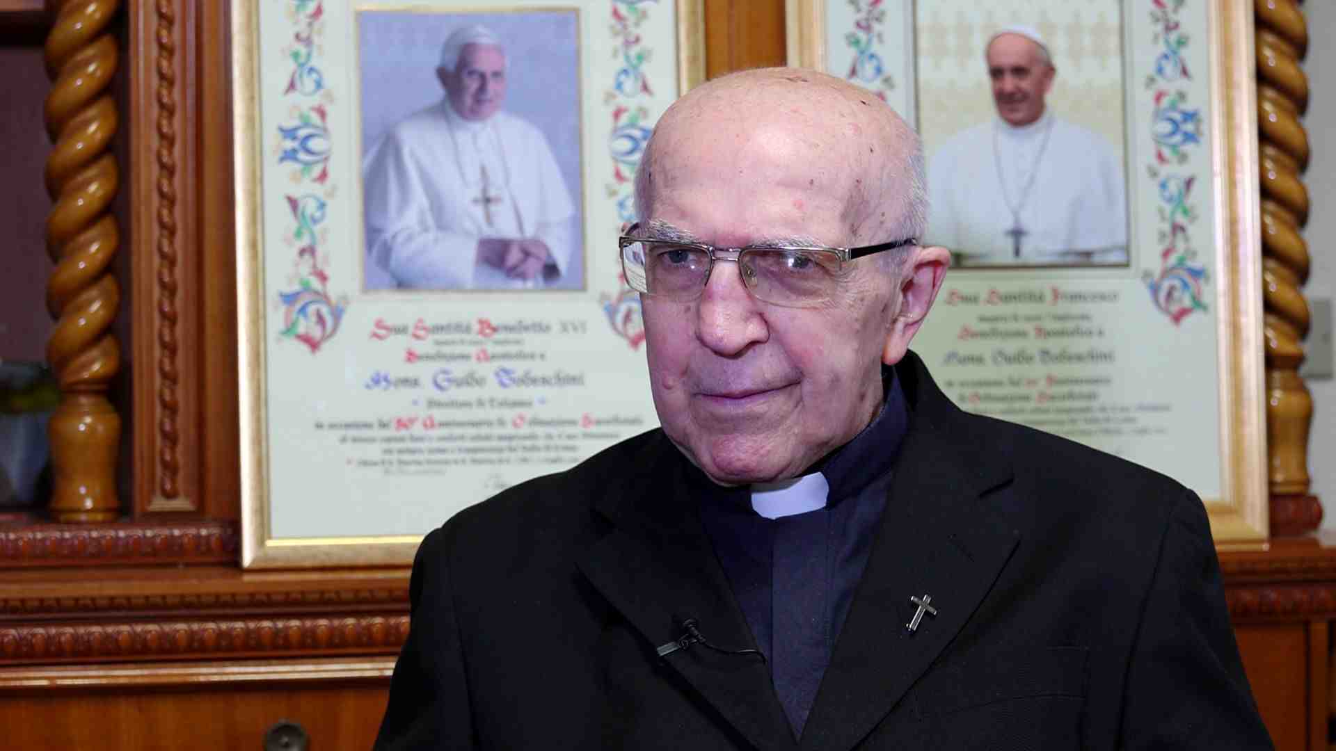 Immagine di Il sacerdote della pace che ama mandarla in onda