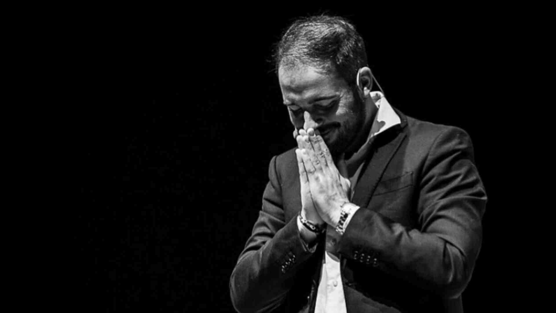 Immagine di Maledetta prima ora. Parla Filippo Caccamo, da prof. a giullare