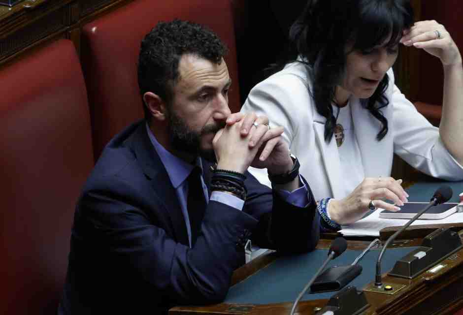 Emanuele Pozzolo in Aula (Ansa)