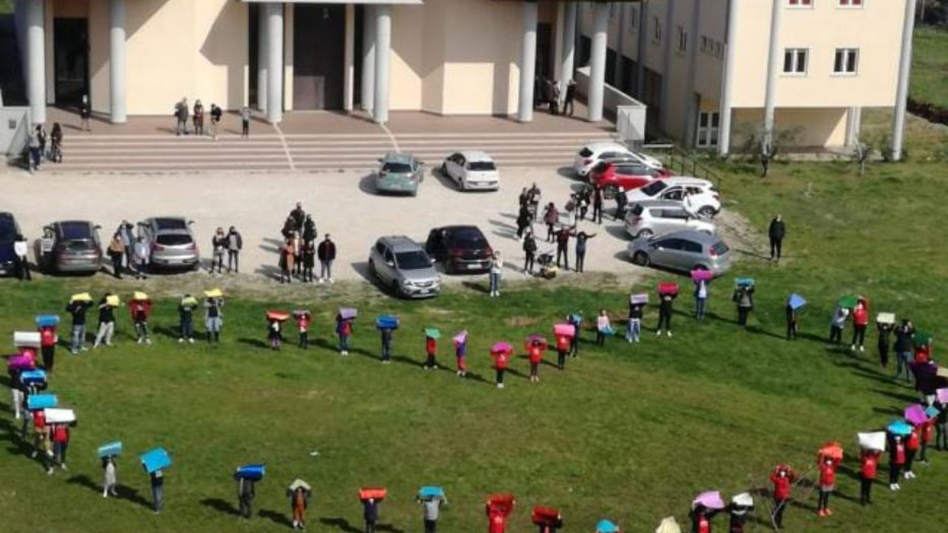 Immagine di Le parrocchie si mobilitano (con Avvenire) per la Carità del Papa