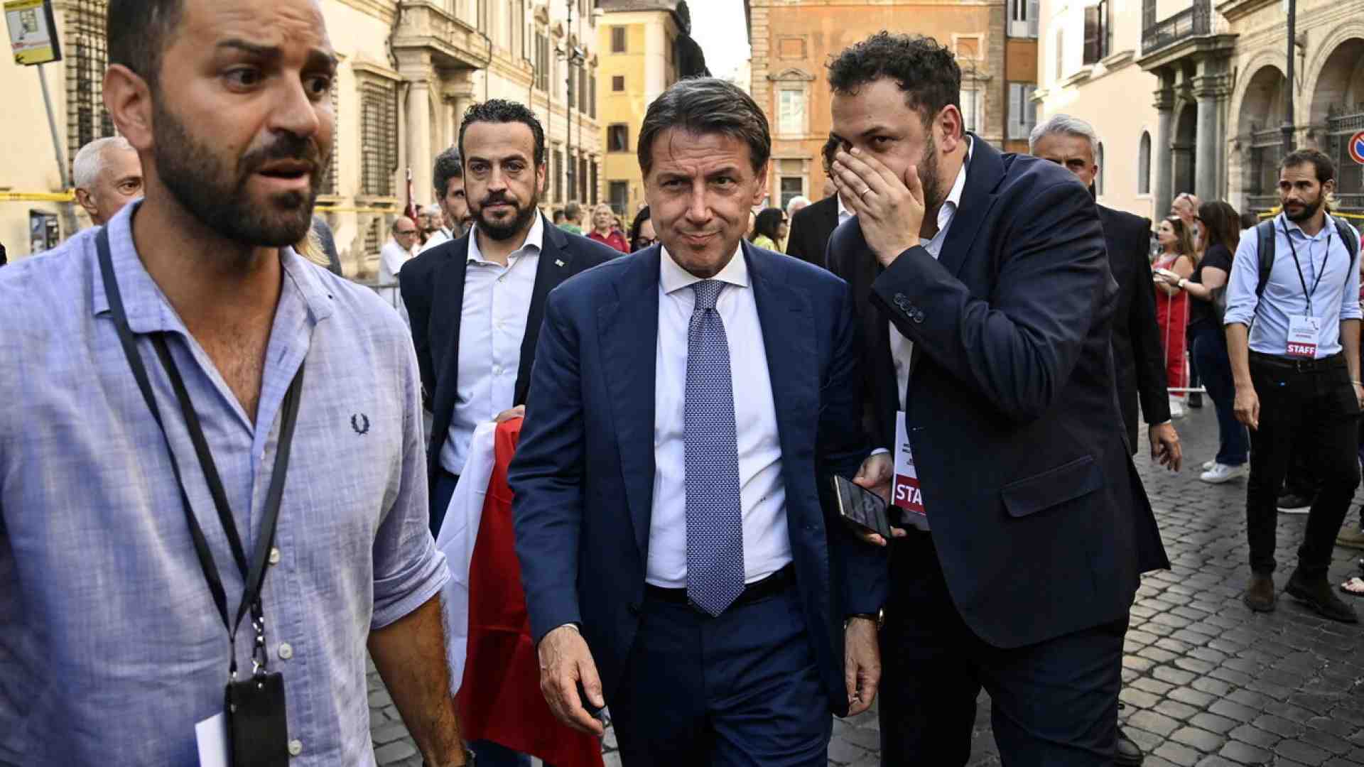 Immagine di Da Grillo a Bankitalia che stronca il Superbonus. Quanti guai per Conte
