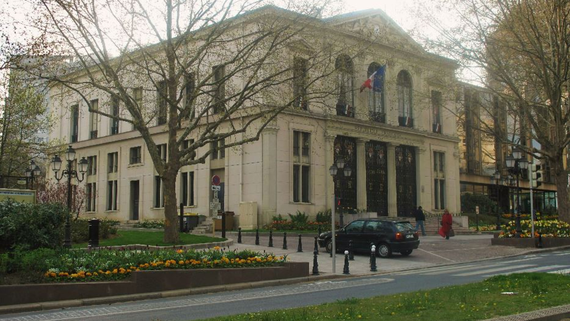 Immagine di A Parigi la violenza antisemita su una 12enne è diventata un caso politico