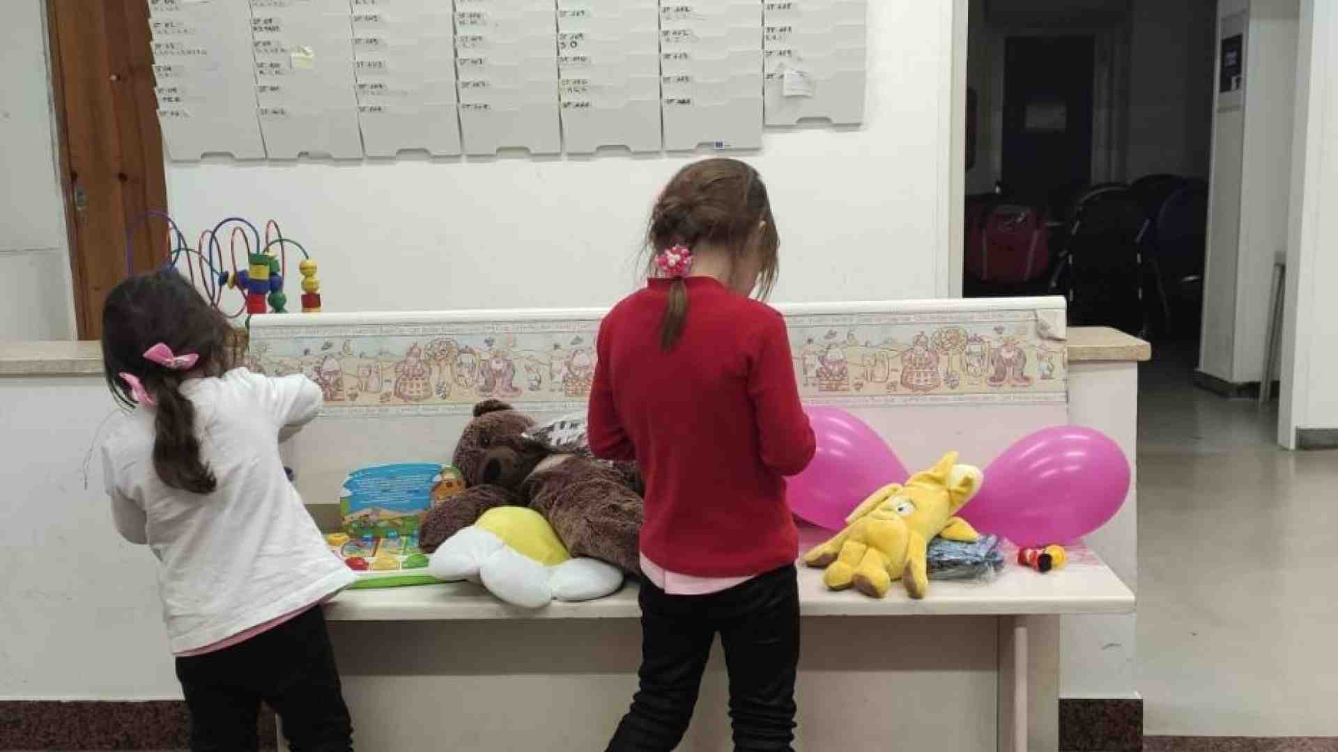 Immagine di Caritas, allarme bambini 0-3 anni. Uno su sette senza cibo né cure