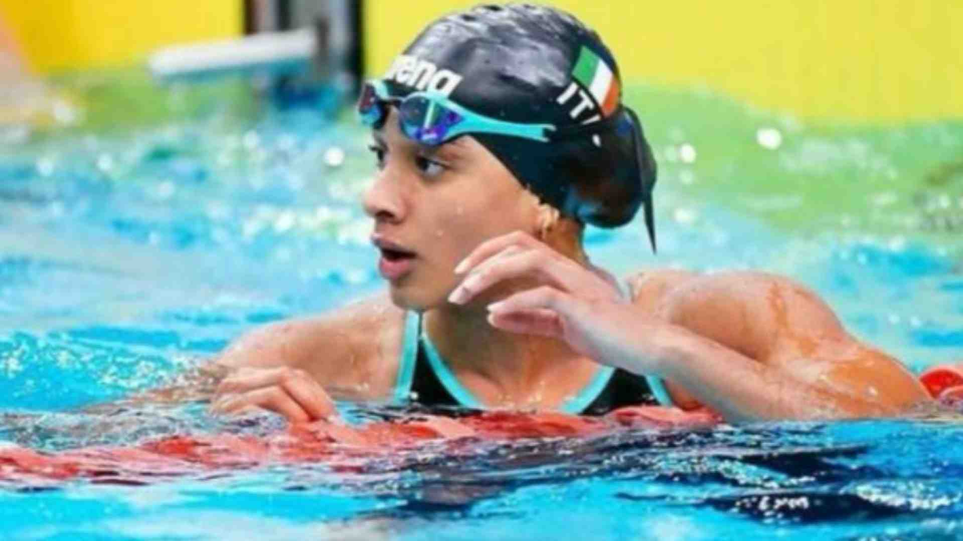 Immagine di Chi è Sara Curtis, l’astro nascente dello stile libero azzurro