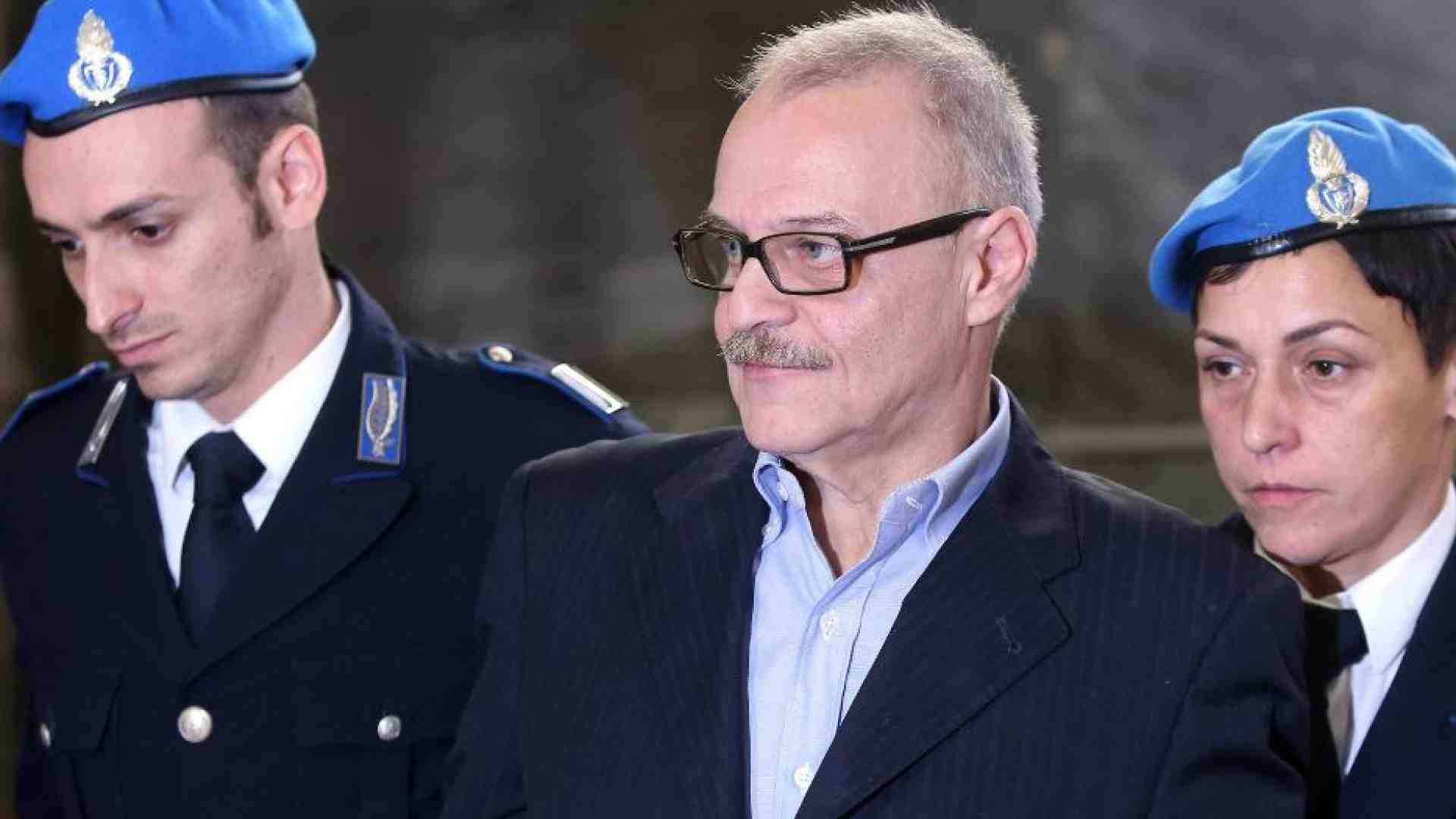 Immagine di Renato Vallanzasca può avere permessi premio per uscire