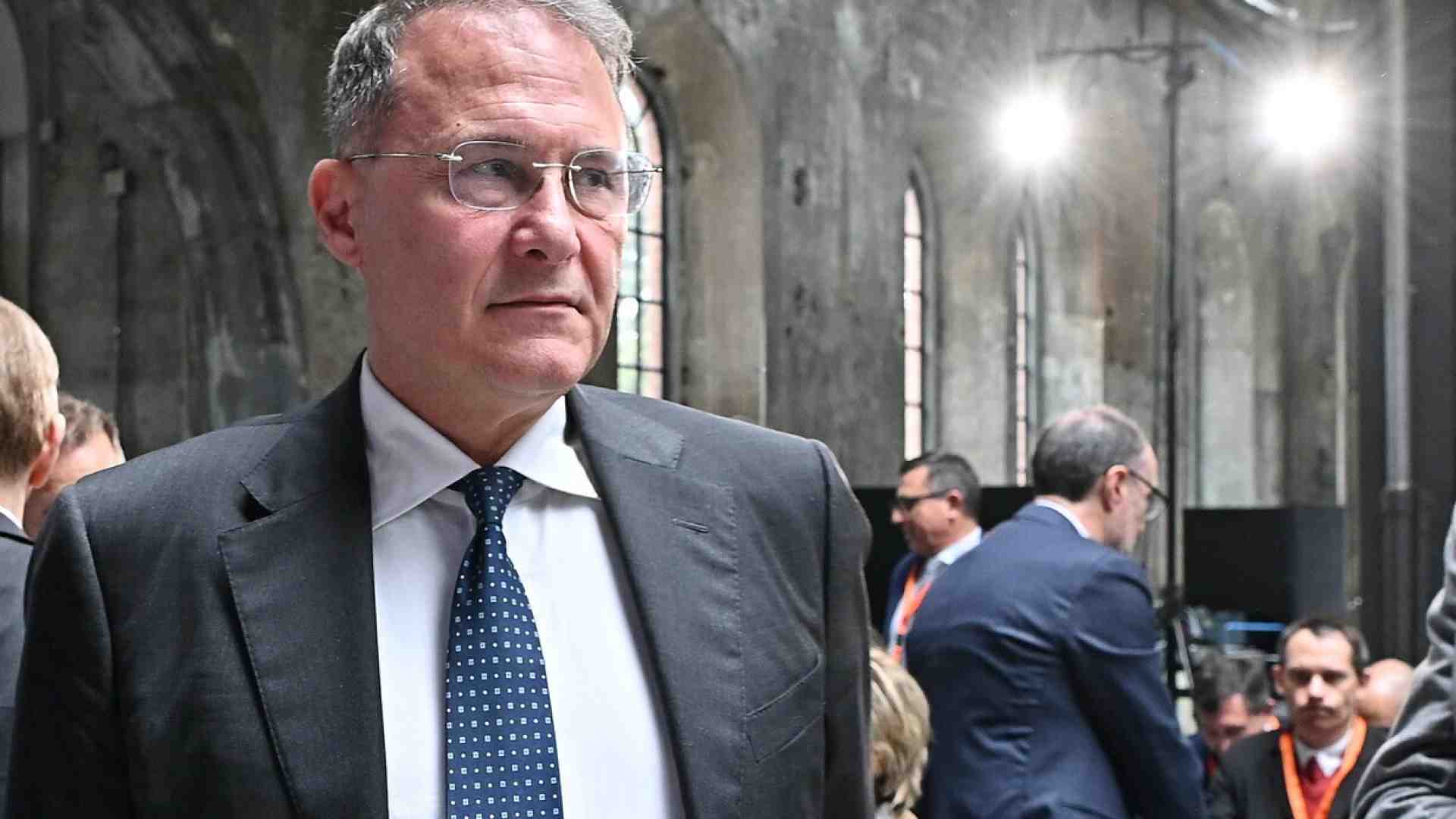 Immagine di Compagne d'Italia: la neo responsabile delle emergenze sanitarie è la compagna del viceministro di FdI Cirielli