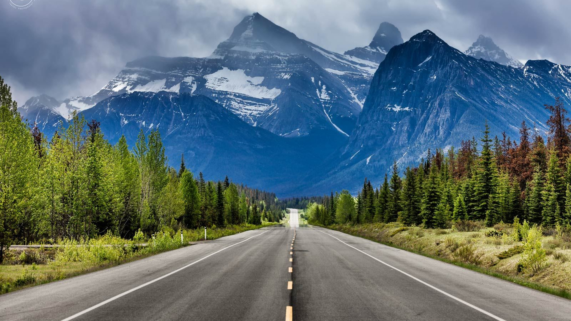 Immagine di Laghi colorati e vette aguzze, anche il Canada ha le sue Rockies