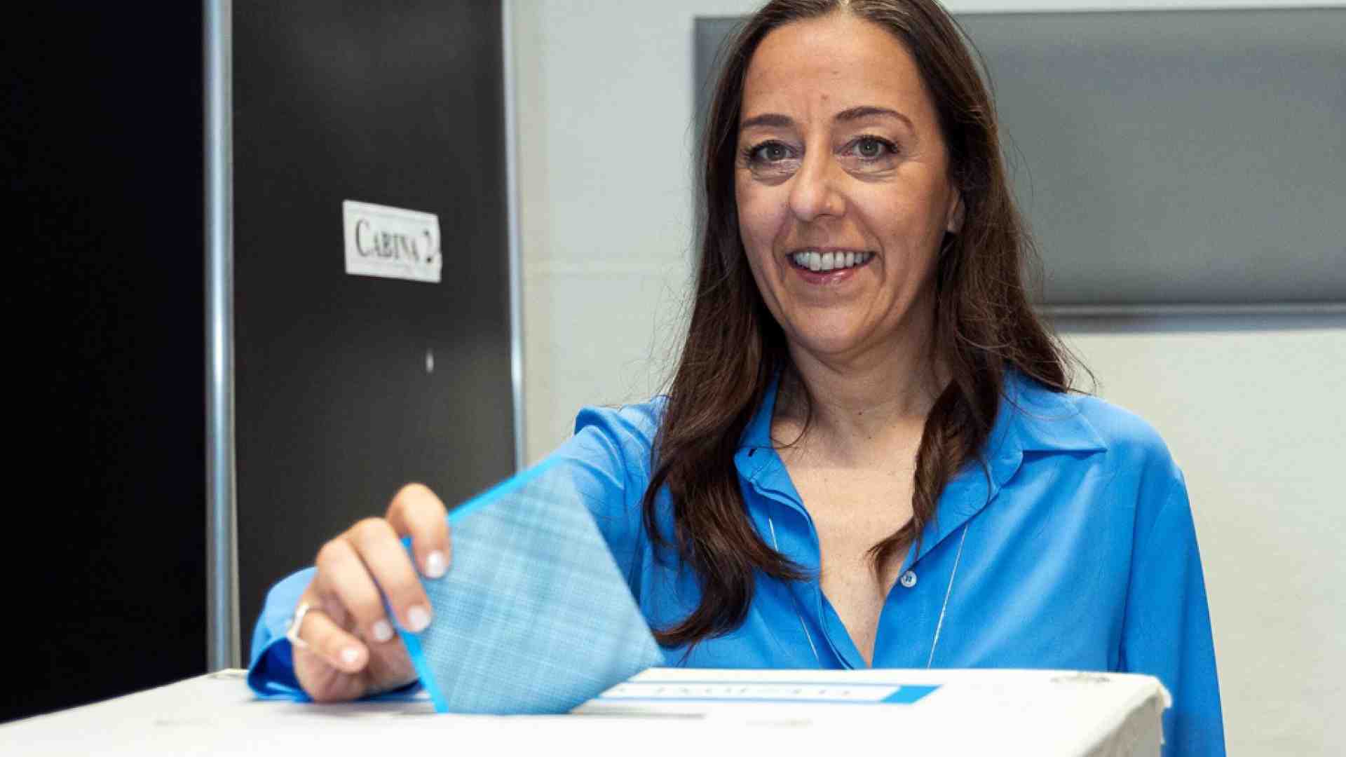 Immagine di A Firenze vince la dem Funaro, Schmidt e la destra sprofondano. E Renzi chi se lo ricorda più?