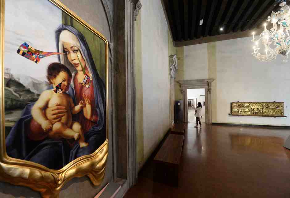 Un'inquadratura dalla mostra di Vezzoli al museo Correr di Venezia (Getty)