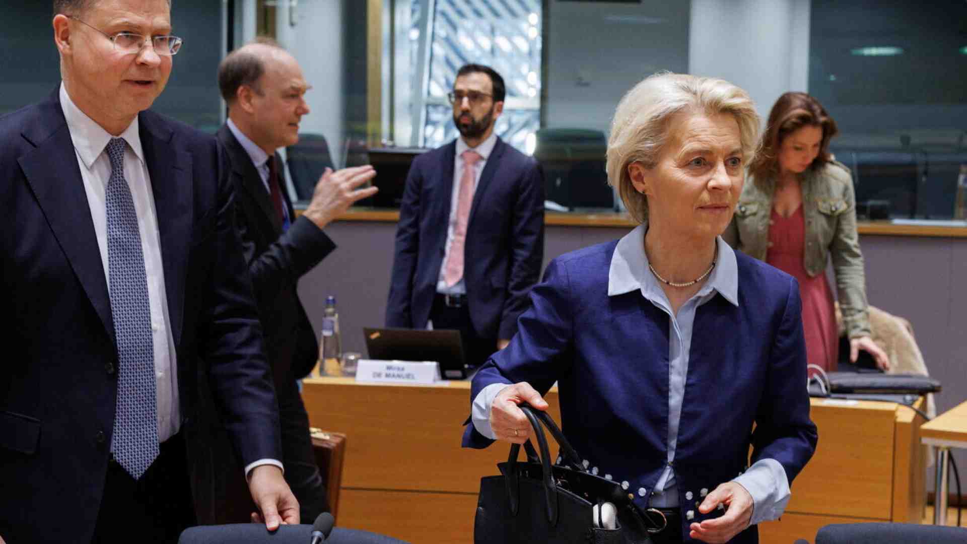 Immagine di Il pericolo per la libertà d’Europa sono i promotori del Green deal, non le belle fascistelle