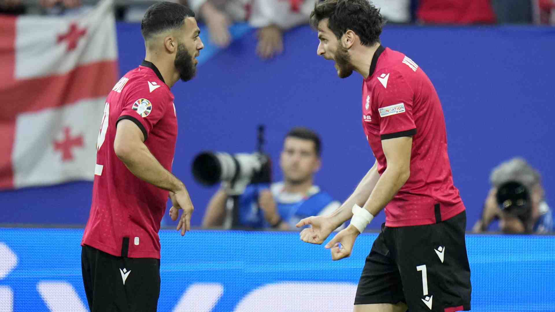 Immagine di L’ammorbante retorica di tutti quelli che vorrebbero essere europei in nome del pallone