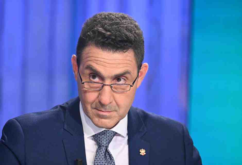 Roberto Vannacci (ansa)