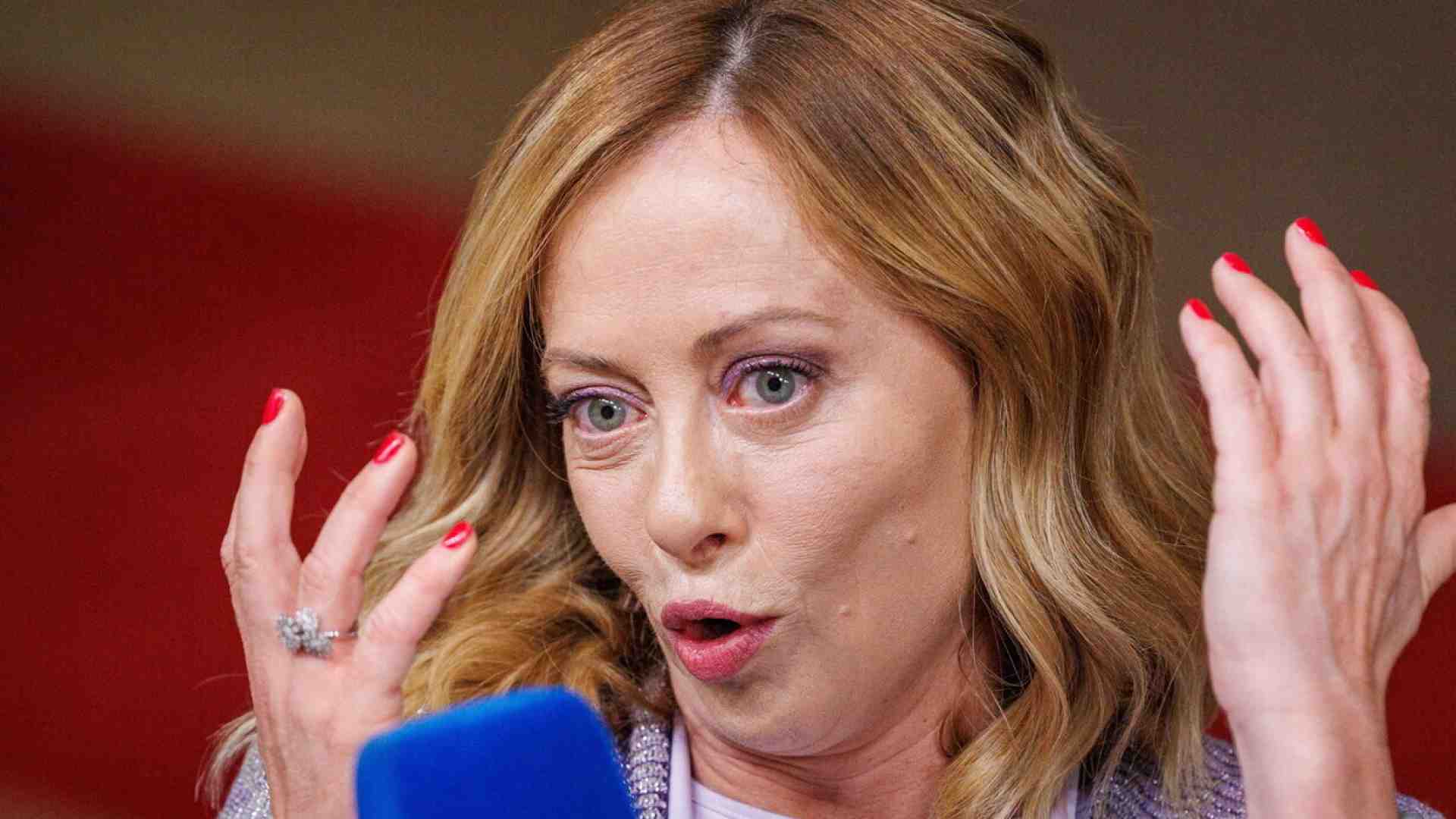 Immagine di Dare carezze al lepenismo, cara Meloni, significa solo coccolare gli utili idioti dei regimi illiberali