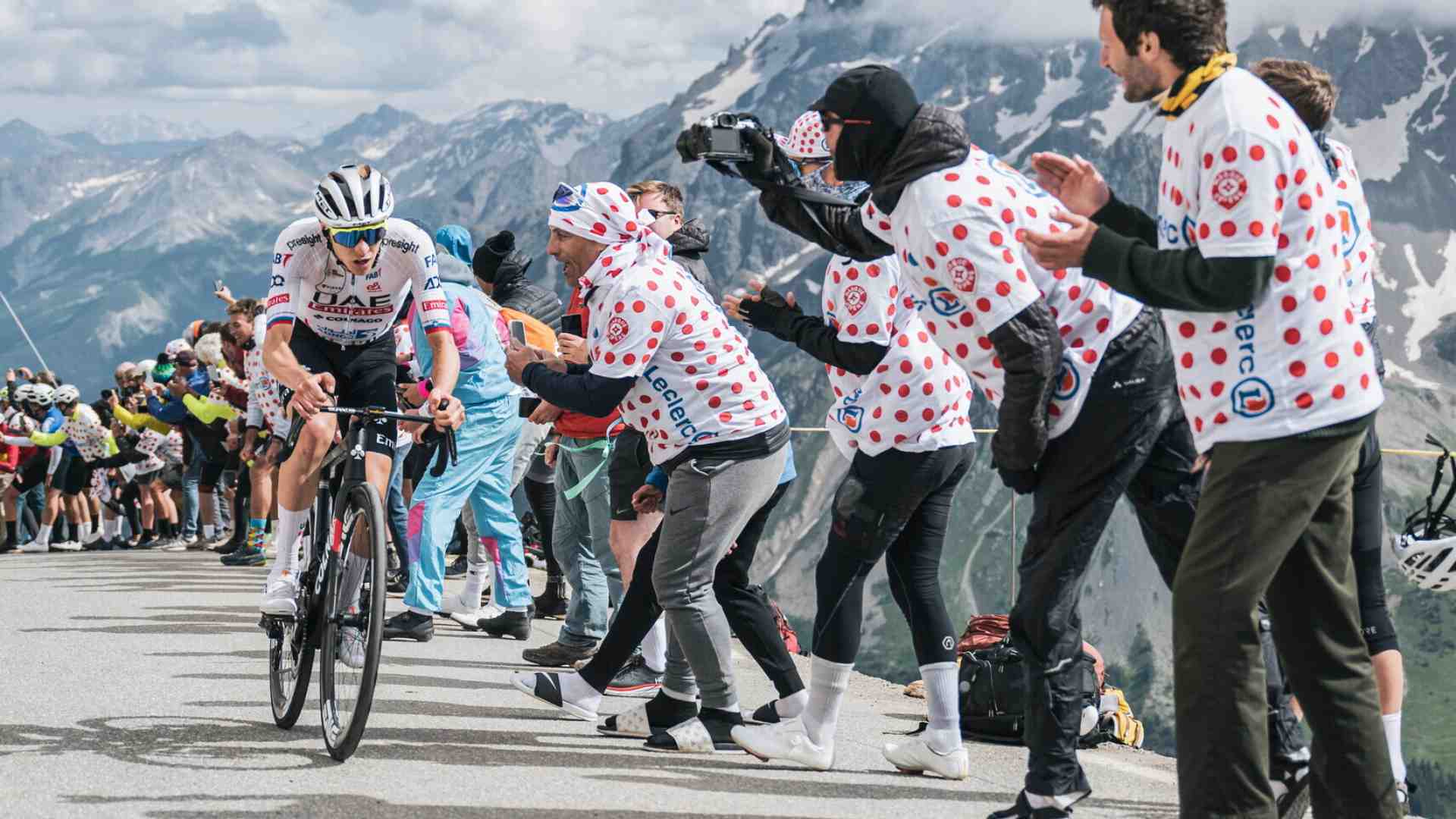 Immagine di Tour de France. Tadej Pogacar non si è fidato