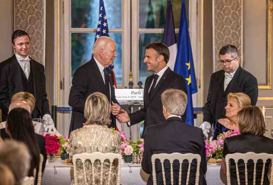 &nbsp;Joe Biden e Emmanuel Macron - foto Ansa