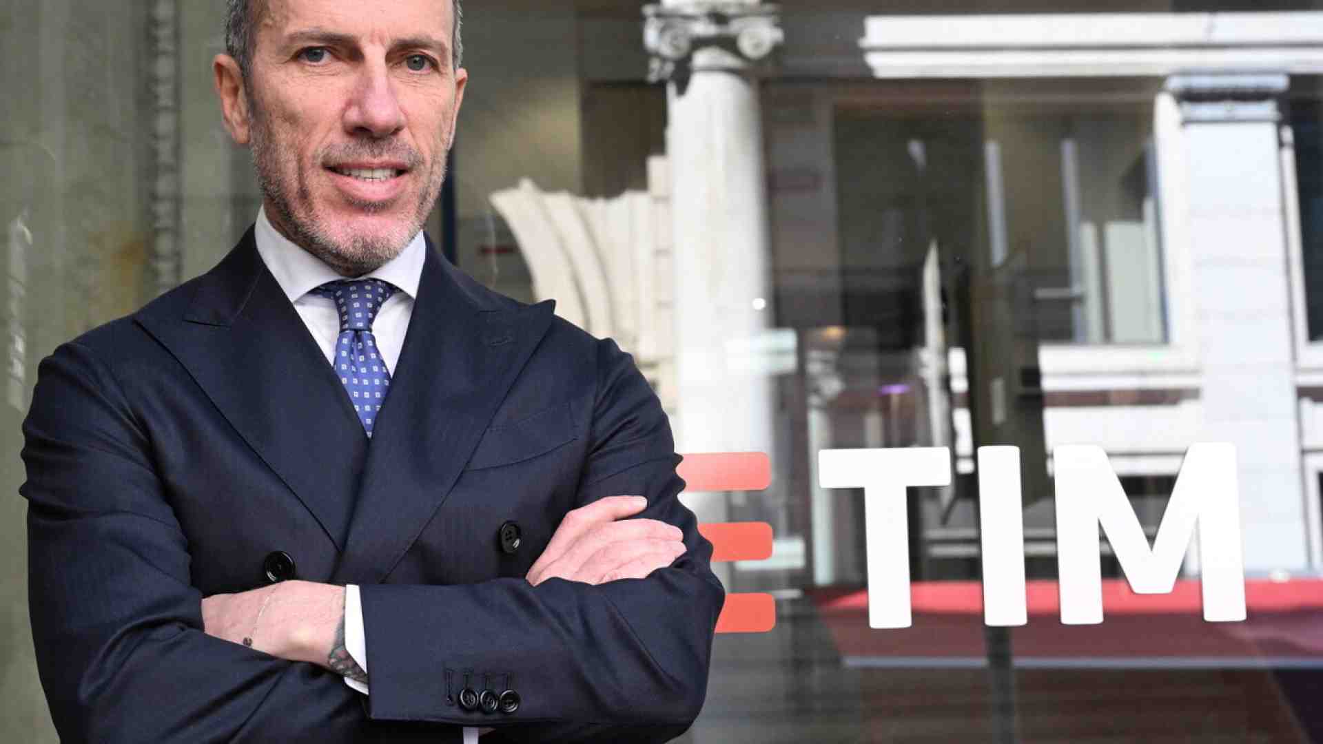 Immagine di Perché il mercato scommette su un patto tra Tim e Open Fiber, da 3 miliardi di euro