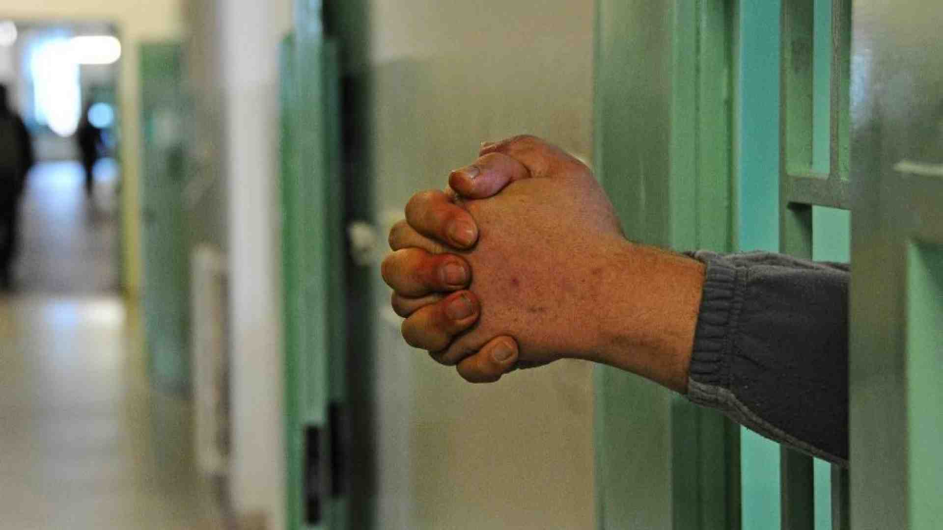 Immagine di Il diritto di sentirsi padre anche dietro le sbarre