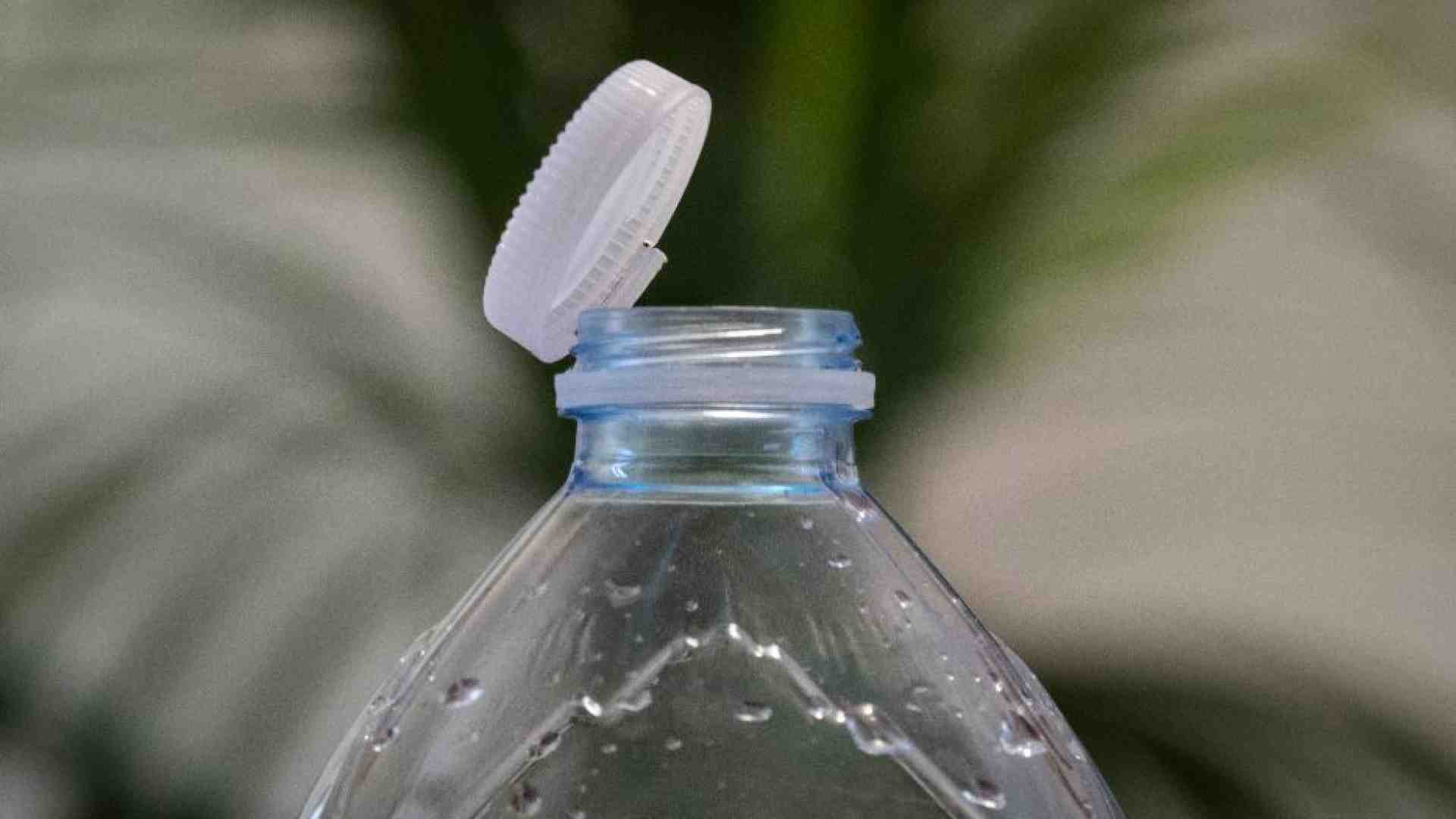 Immagine di La direttiva europea (che fa litigare) sui tappi di plastica