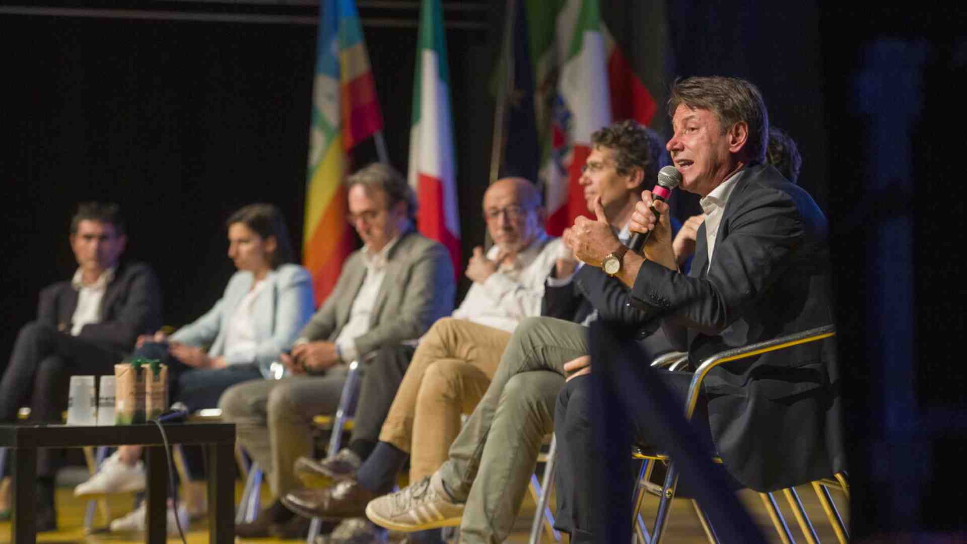 Immagine di L'unità del centrosinistra sotto il cielo sopra Bologna