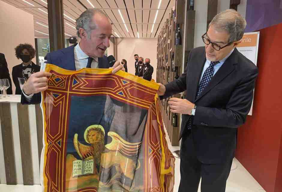 Le frizioni nel centrodestra sull'Autonomia. Mentre l'opposizione accelera sul referendum