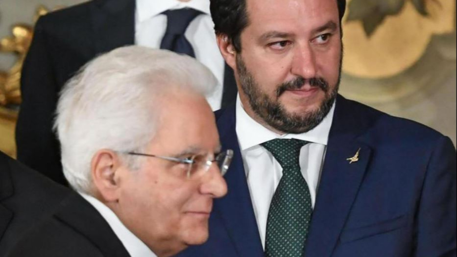 Immagine di Sgarbo di Salvini al Colle. Meloni: «Mattarella strumentalizzato»