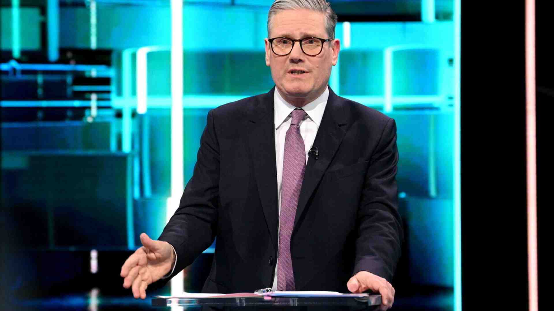 Immagine di Leader del Labour, ma pure avvocato di Berlusconi. Eccolo l’altro Starmer