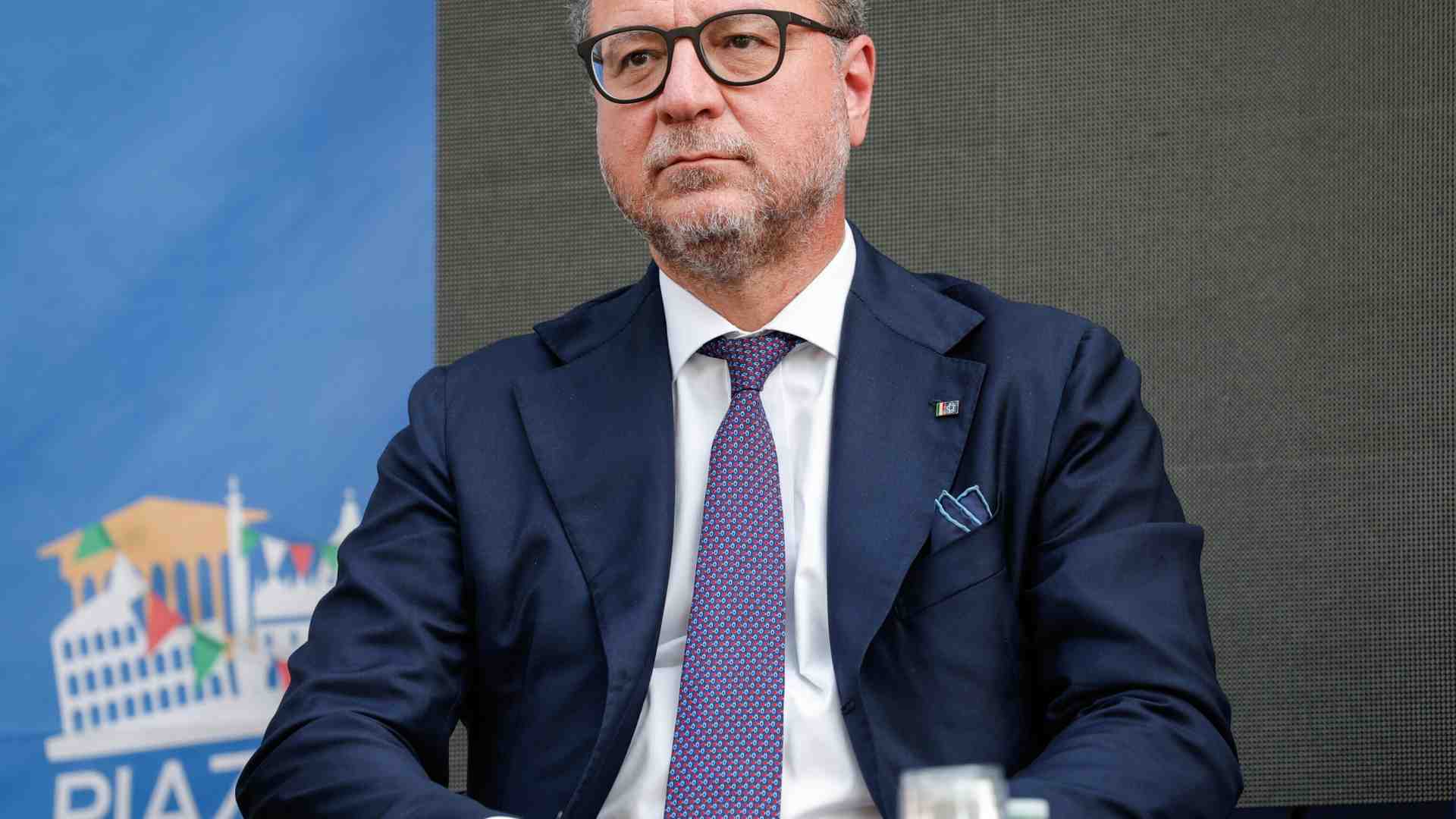 Immagine di “Niente fiammiferi a Salvini, né a lui né a nessun altro”, dice Giorgio Mulè (FI)