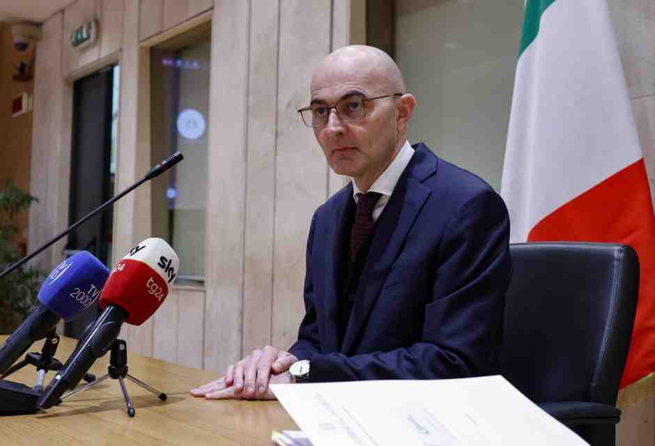 “Le indagini possono distruggere le persone”. Pinelli sferza il Csm