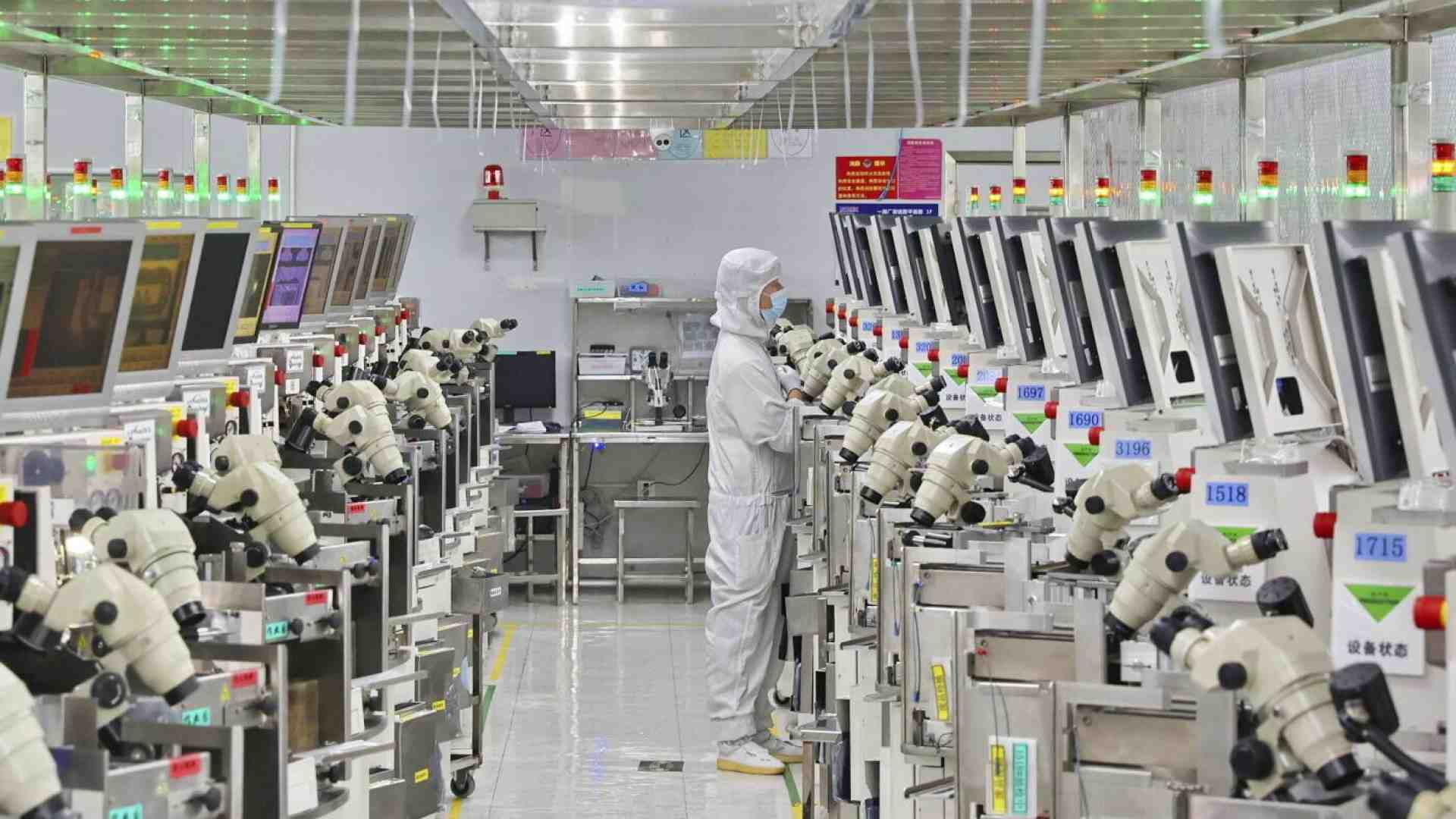 Immagine di Il chip nella borsa. Così Pechino contrabbanda i prodotti Nvidia sotto restrizioni statunitensi