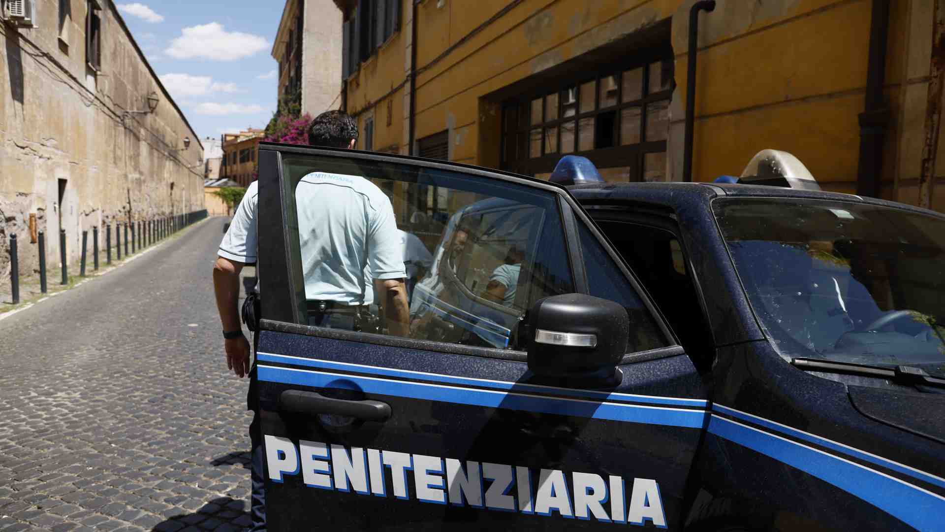 Immagine di Il decreto che non svuota le carceri ma che contribuirà a rimpinzarle