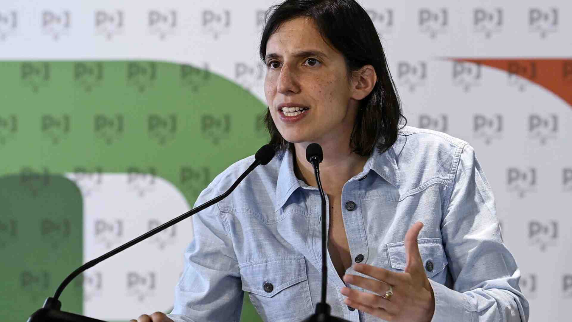 Immagine di Colpire l’autonomia per affossare il premierato. Schlein lancia la nuova estate militante