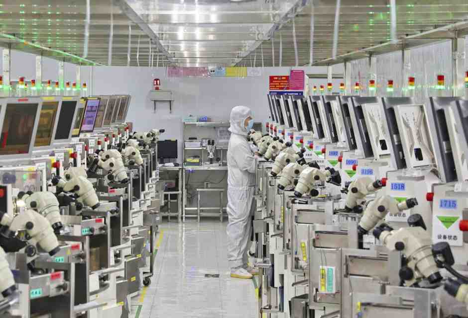 Il chip nella borsa. Così Pechino contrabbanda i prodotti Nvidia sotto restrizioni statunitensi