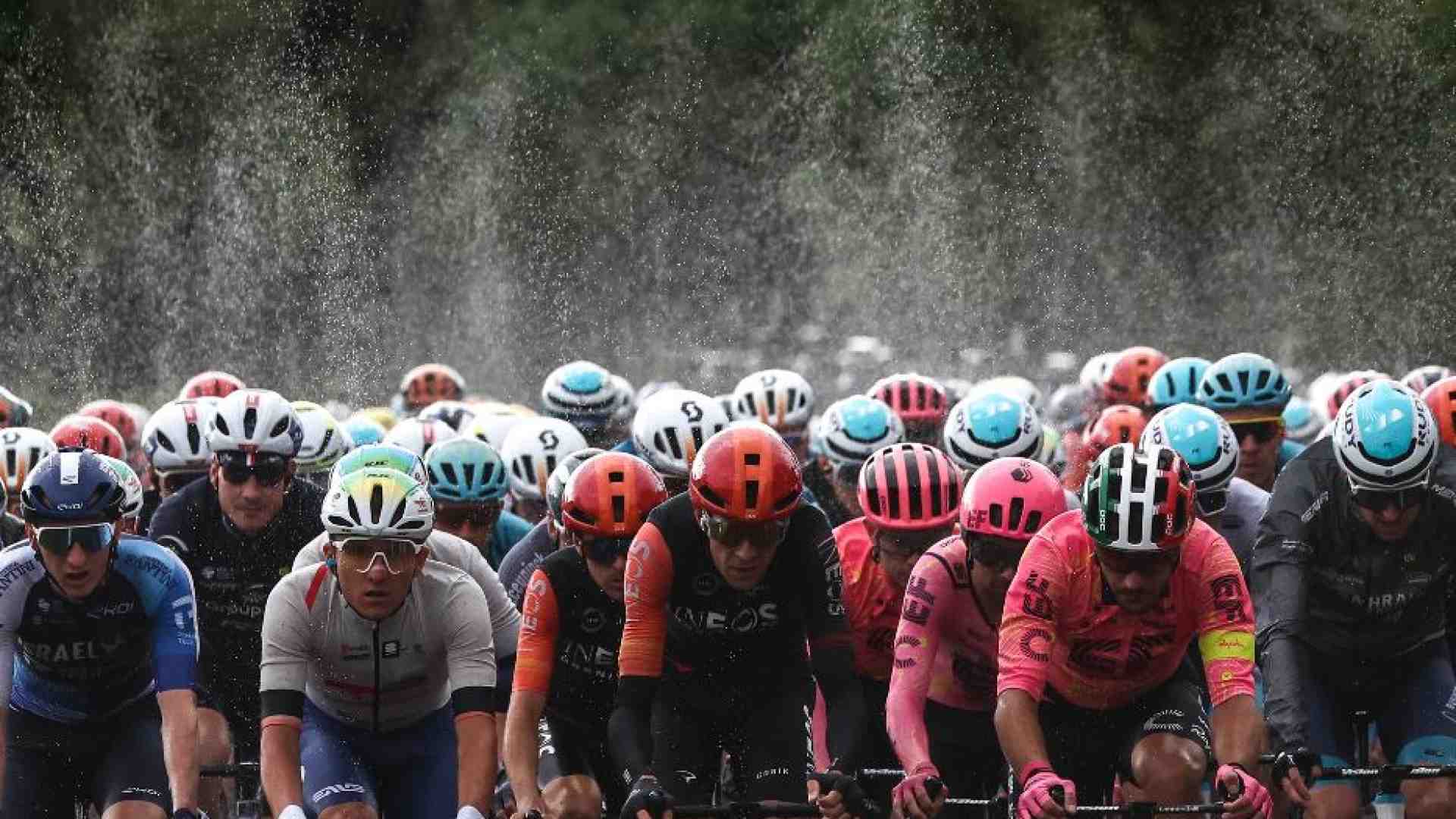 Immagine di Al Tour de France è vietato baciare la moglie