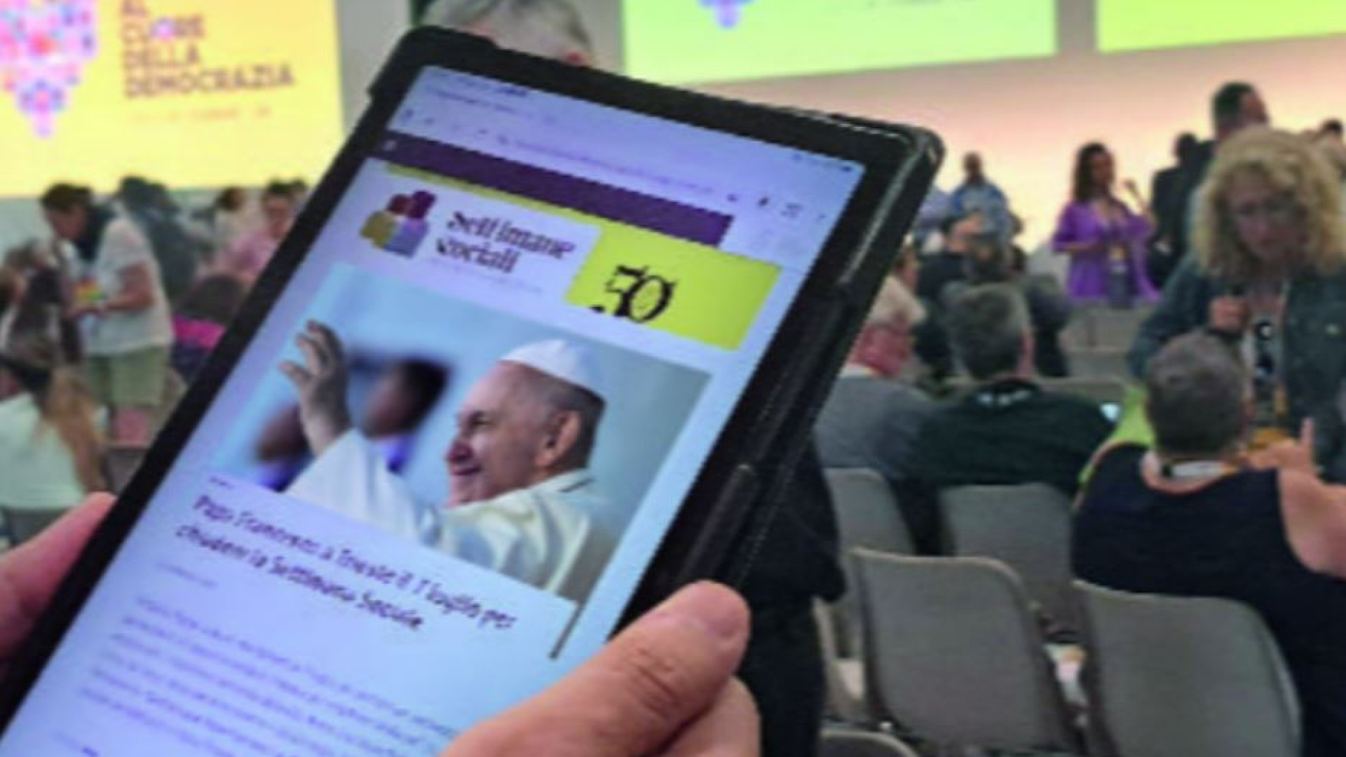 Immagine di L'incontro con i delegati e la Messa in piazza: il Papa a Trieste