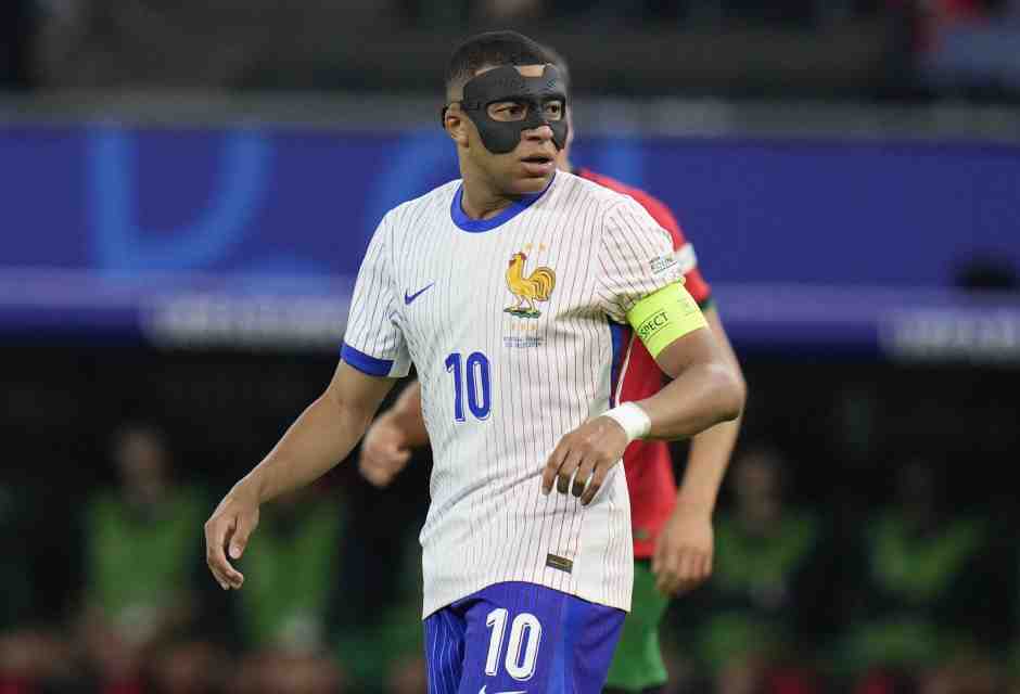 La Francia va in semifinale contro la Spagna, senza aver mai segnato un gol su azione